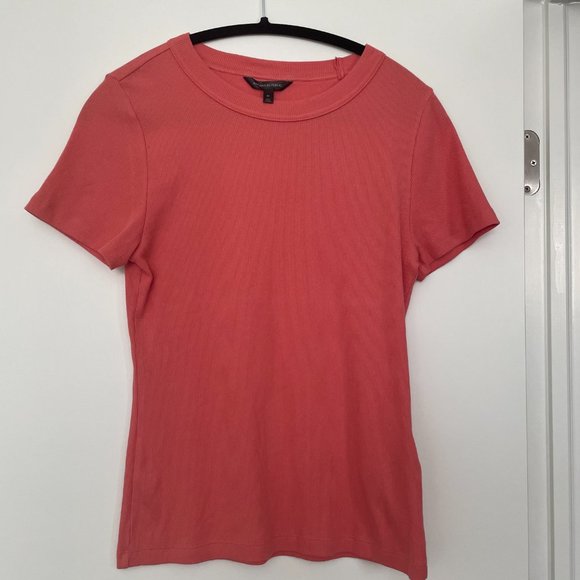 Banana Republic Ribbed Shrunken T-Shirt size medium women's. - Picture 4 of 11